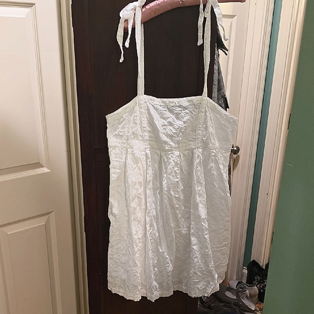 White Sundress with Adjustable Shoulder Strap Ties
